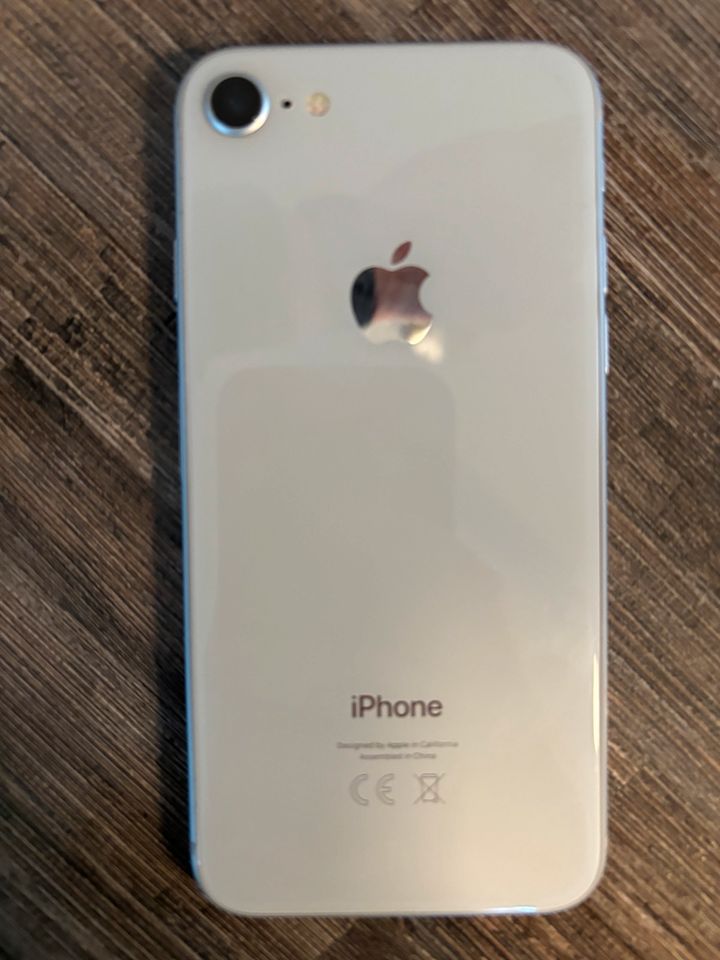 Apple IPhone 8 64gb in Hamminkeln