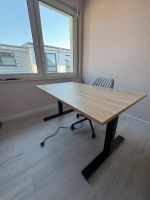Höhenverstellbarer Schreibtisch (elektrisch) Niedersachsen - Geestland Vorschau