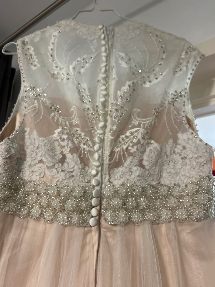 Brautkleid Cocomelody A Schnitt/ Prinzessin in Fürth