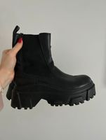 Chunky Boots Zara Plateau München - Ramersdorf-Perlach Vorschau