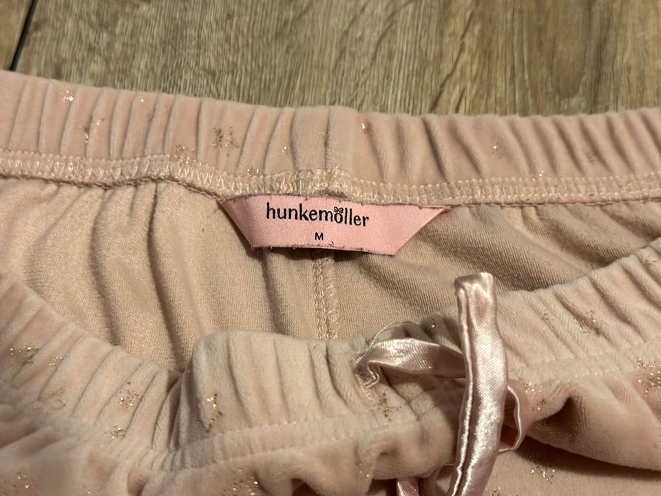 Hunkemöller Shorts Velour Größe M beige in Hamburg