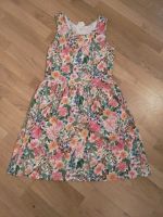 Kleid mit Blumen h&m Baden-Württemberg - Staufen im Breisgau Vorschau