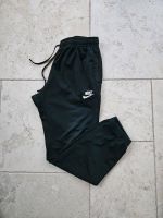 Nike  Hose  Sport  Jogginghose   Turnhose  Größe L Hessen - Lauterbach (Hessen) Vorschau