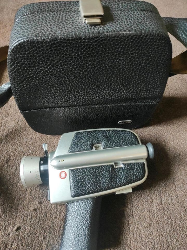 Bauer C3 Super 8 Kamera inkl Tasche in Hünxe