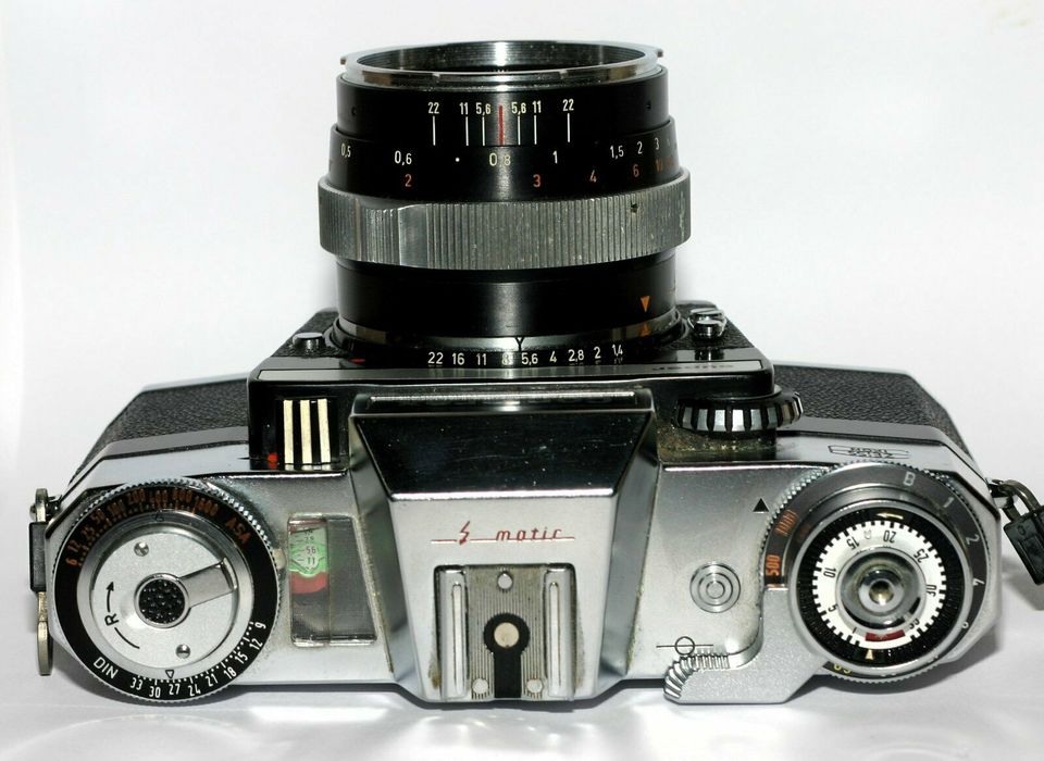 Zeiss Ikon Contarex Super mit Planar 1:2,0 / 50 mm in Stuttgart