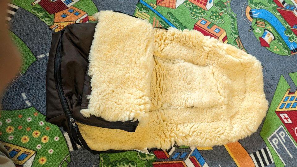 Schaffellsack Sack Kinderwagen Kaiser lamm in Regensburg