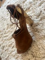 Kennel und Schmenger Pumps Wildleder braun Gold 39 Neuhausen-Nymphenburg - Neuhausen Vorschau