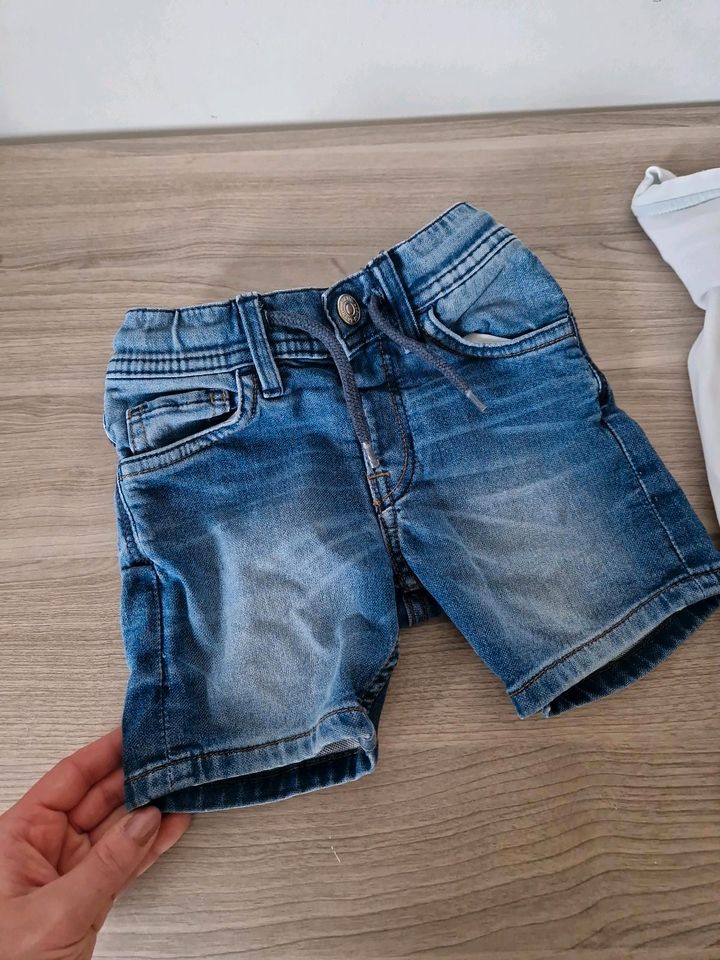 Set Jeans Shorts und Tshirt Sommerpaket in Kleinostheim