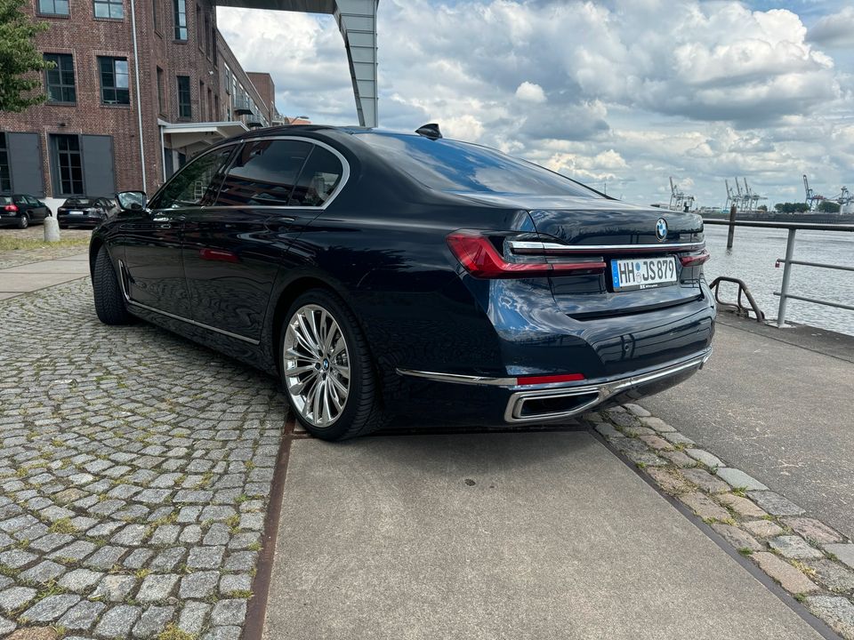 BMW 740ld xDrive Facelift Executive Lounge / Garantie / TÜV neu in Hamburg