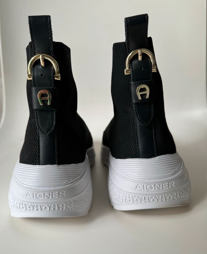 Aigner Slip on Sneakers - NEU - schwarz in Hamburg