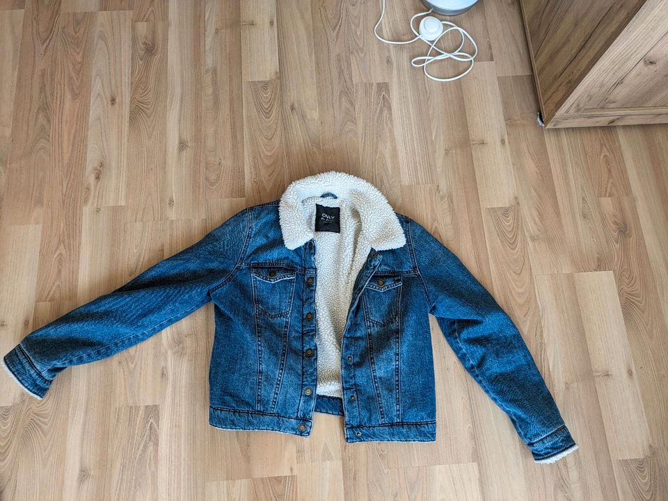 Only Jeansjacke Gr. 36 in Kiel