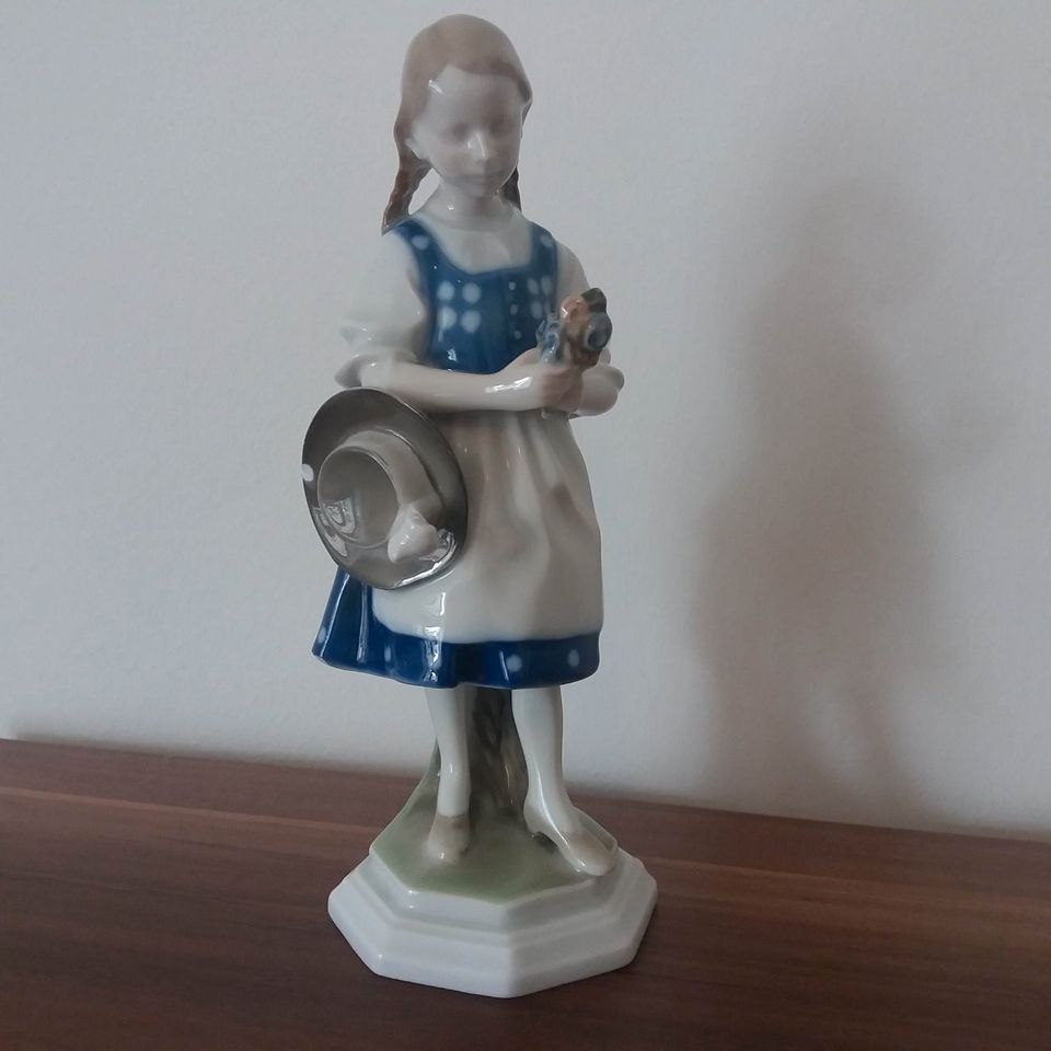 Rosenthal Porzellan Figur - Tiroler Mädchen Himmelstoss, K168 in  Nordrhein-Westfalen - Rheine | Kunst und Antiquitäten gebraucht kaufen |  eBay Kleinanzeigen ist jetzt Kleinanzeigen