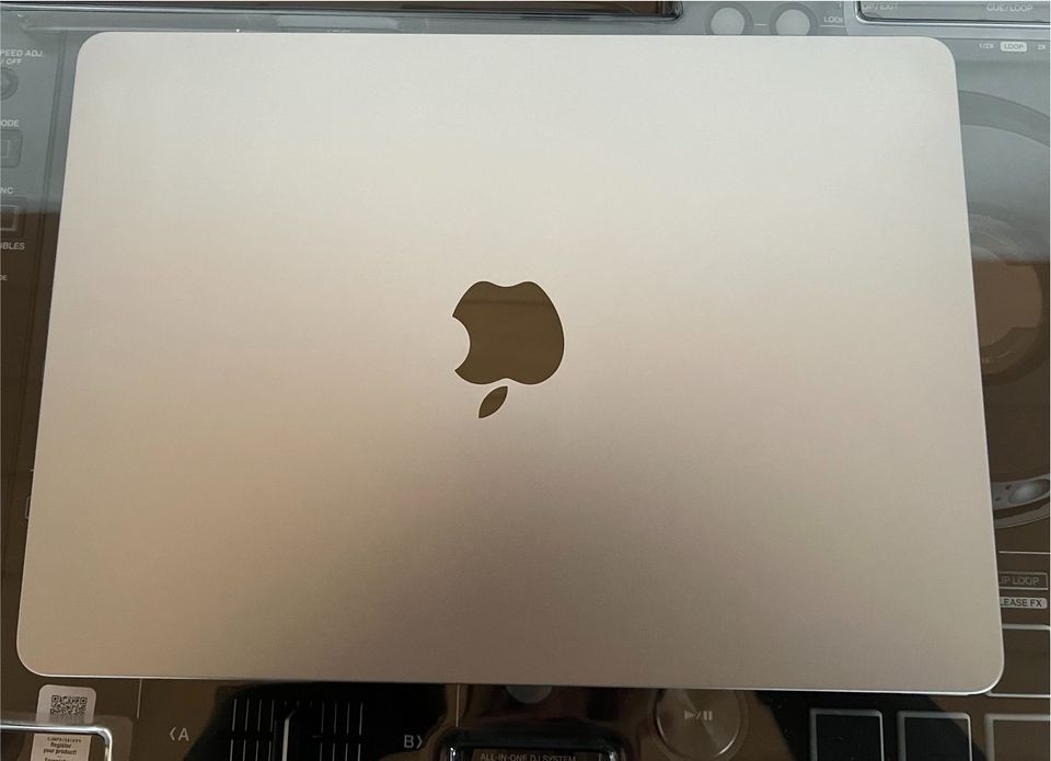 Apple MacBook Air 2022 M2 Spacegrau in Rheurdt