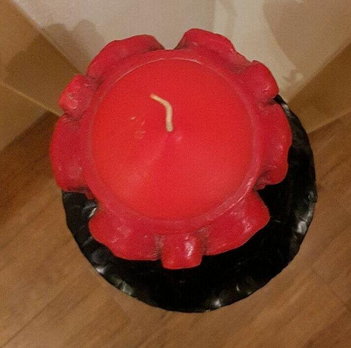 Massiver Kerzenständer mit dekorativer Kerze Schmiedeeisen in Obertaufkirchen