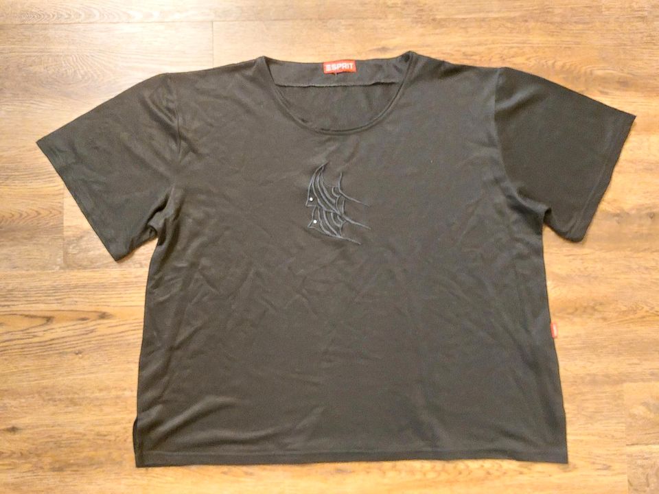 T-Shirt von Esprit Größe 44 in Bad Kissingen