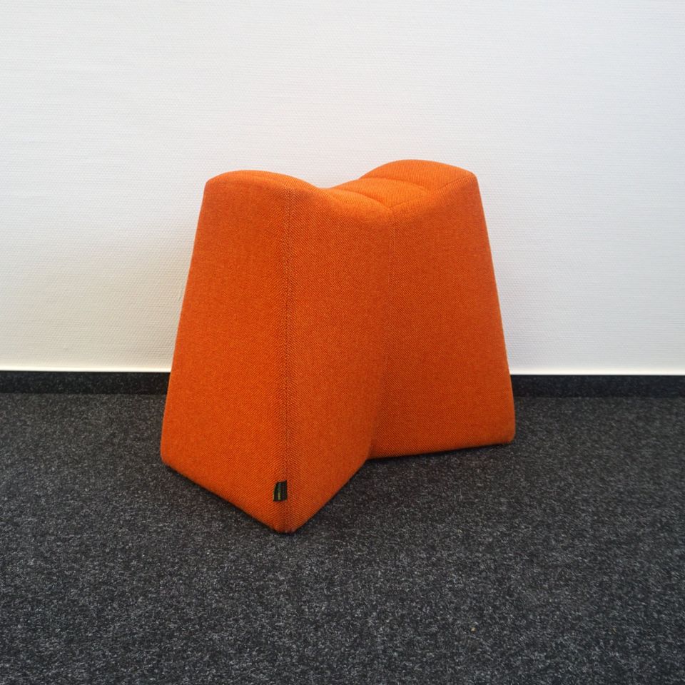 Naughtone Pinch Design Hocker | Orange in Mehringen