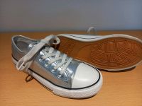 wie NEU Chucks Gr.32 silber Mädchenschuhe Sneaker Schnürschuh Bayern - Mühldorf a.Inn Vorschau