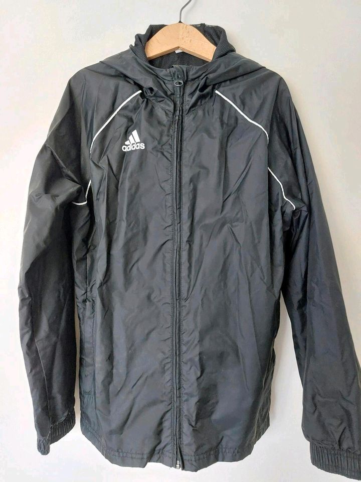 Regenjacke Sportjacke Adidas Gr.140 in Klein Nordende