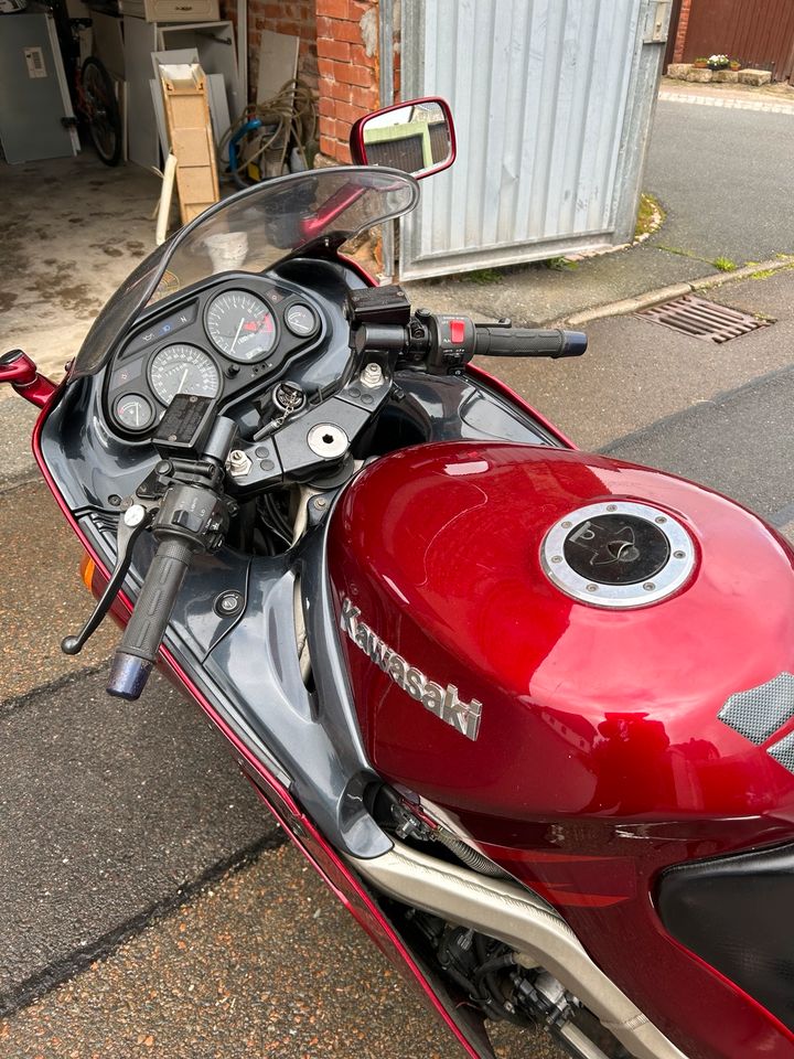 Motorrad Kawasaki ZZR 1100 in Steinberg