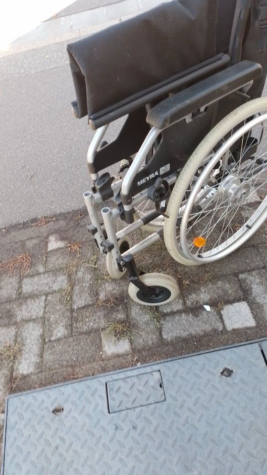 Rollstuhl MEYRA Orthopädia in Saarbrücken