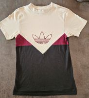 Adidas T-Shirt,  Gr. 32 Nordrhein-Westfalen - Sundern (Sauerland) Vorschau