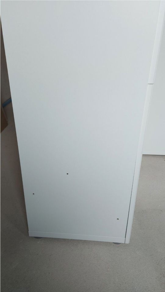Ikea Besta Schrank mit Vitrinentüren, weiß 60x40x192 Landhausstil in Erfde