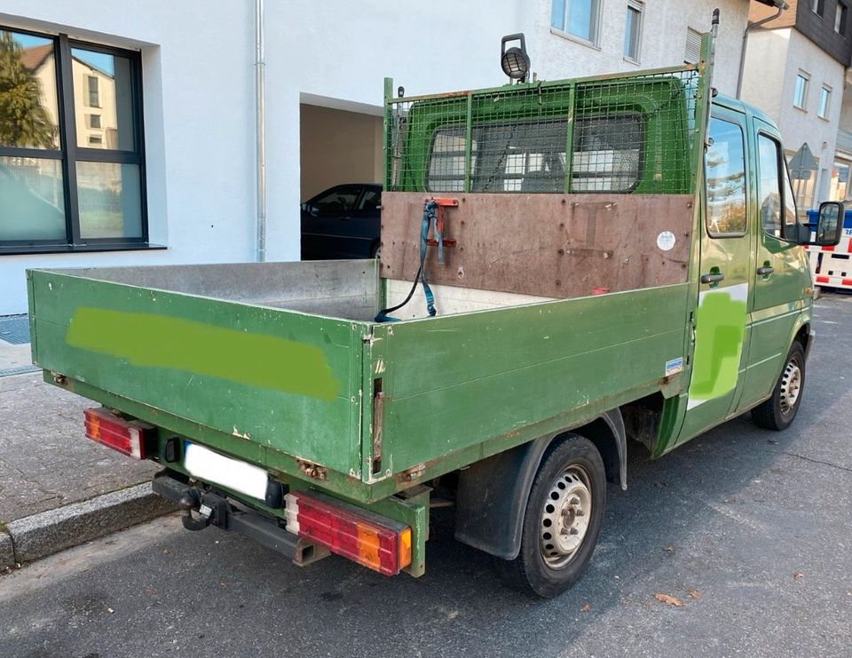 Mercedes Benz 208 D Pritsche in Frankfurt am Main