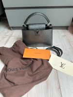 Original LV Louis Vuitton Tasche Capucines PM Silber metallic Hessen - Münster Vorschau