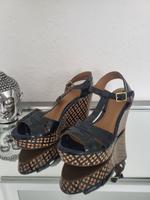 Clarks high Heel Sandaletten neuwertig GR 38 Hessen - Hanau Vorschau