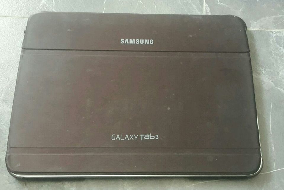 Samsung Galaxy Tab3 mit Schutzhülle in Göttingen