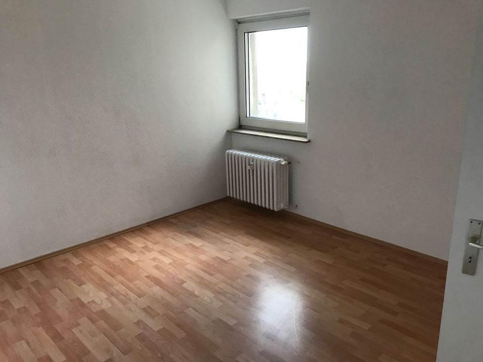 3-Zimmer-Wohnung mit Balkon in Rüsselsheim