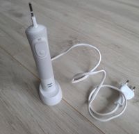 Elektrische Zahnbürste Oral B kaum genutzt Nordrhein-Westfalen - Neukirchen-Vluyn Vorschau