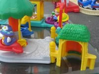 FISHER PRICE Z O O  UND HÄUSER RUTSCHE VIELE TEILE Bayern - Donauwörth Vorschau