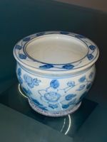 kleiner Pflanzen-Übertopf Blumentopf Vase weiß blau 14 cm Neuw. Essen - Essen-Kettwig Vorschau