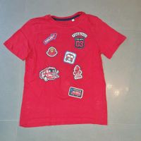 T-shirt rot mit Feuerwehr Motiven Größe 134/140 Nordrhein-Westfalen - Hamm Vorschau