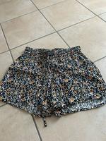 Vero Moda Short Damen / Mädchen Gr. S (ca. 176) - Top Zustand Hessen - Bensheim Vorschau