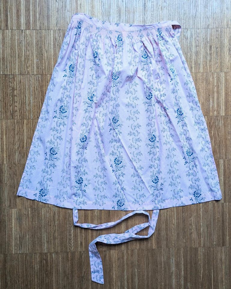 Dirndl Schürzen alle neu 36/38 in Ottobrunn