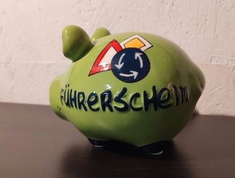 Sparschwein Führerschein Geschenk in Centrum