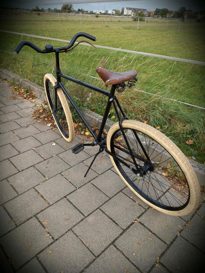 Oldtimer Singlespeed Fahrrad in Pfungstadt