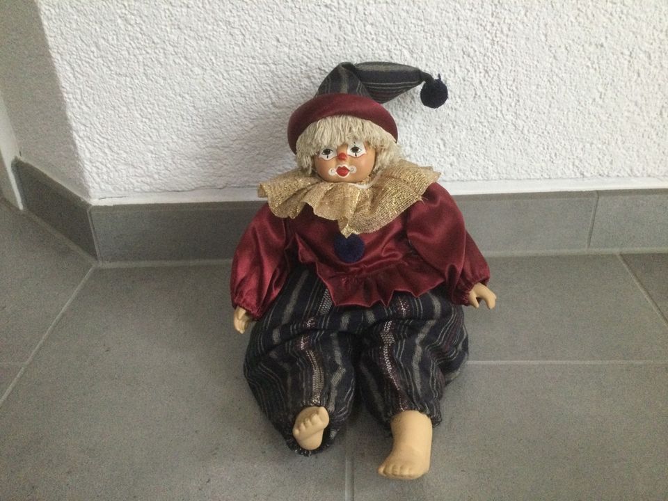 Konvolut  Clowns und Porzellanpuppen in Kleinmaischeid