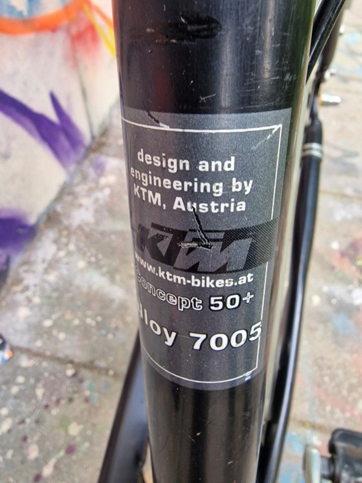 28 Zoll KTM LineCity Alu Fahrrad (8-Gang,Rücktrittbr.,Rh-51cm.) in Berlin