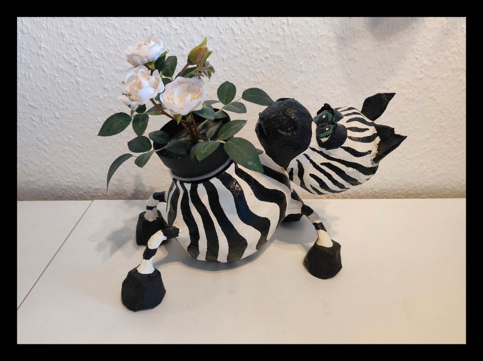 ❤️ Zebra Utensilo, Stiftehalter, Schreibtisch Butler, Blumentopf in Berlin