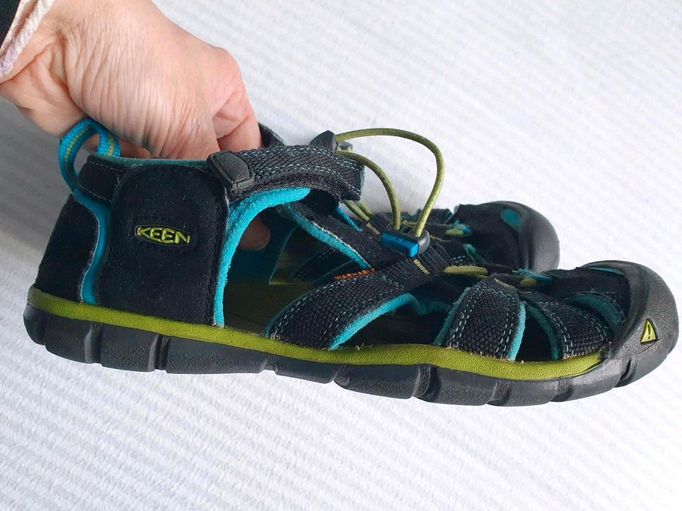 Keen Outdoor Sandalen Sommer schwarz blau grün Gr. 36 in Hannover