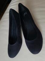 neue schwarze Pumps mit Keilabsatz Nordrhein-Westfalen - Neuss Vorschau