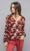 Captain Tortue Bluse rot spitze Gr 38 NEU Nordrhein-Westfalen - Troisdorf Vorschau