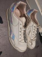 Reebok Turnschuhe Größe 34, weiß Hessen - Rotenburg Vorschau