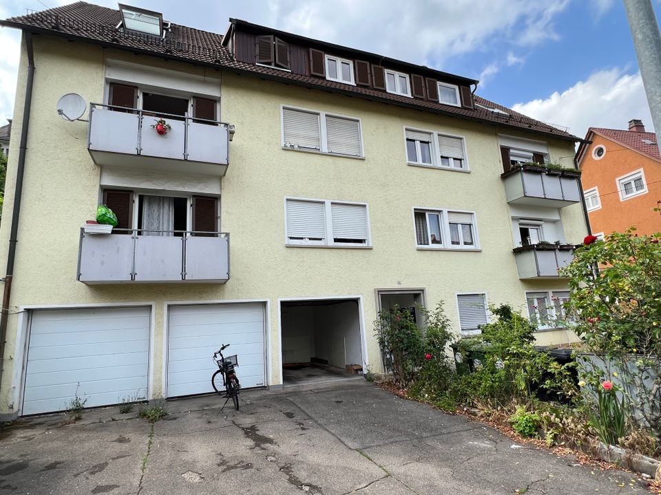 Wohnen in Bestlage: Schön geschnittene 3-Zimmer Wohnung mit Balkon in Stuttgart