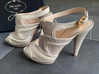 Prada HighHeels Gr. 38, NEU! Nordrhein-Westfalen - Geldern Vorschau