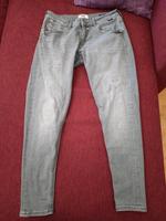 graue Jeans (Model Matilda) der Marke Mavi (Größe 29 / Länge 28) Bayern - Germering Vorschau