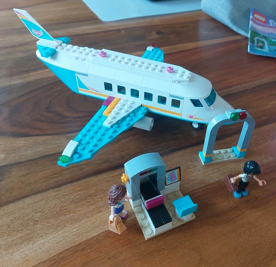 Heartlake Jet LEGO  Friends Set 41100 Heartlake Privat in Bruchköbel